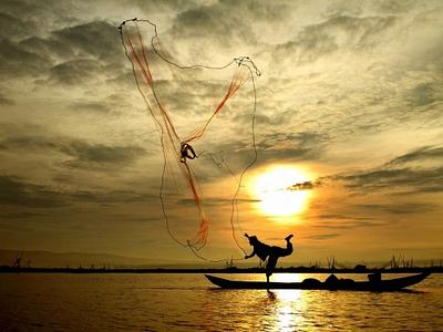 sunset-central-java-indonesia_29427_990x742-e1295351204179.jpg