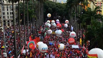 manifestantes.jpg