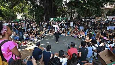escolas1.jpg