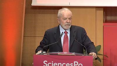 lula-paris1.jpg