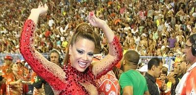 10fev2014-viviane-araujo-no-ensaio-tecnico-do-salgueiro-na-noite-deste-domingo-9-na-marques-de-sapucai-no-rio-1391999335946_615x300.jpg