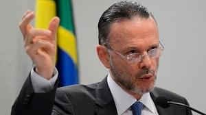 luciano-coutinho-bndes-300x168.jpg