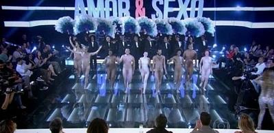 figurantes-entram-nus-na-abertura-da-ultima-temporada-de-amor-e-sexo-1380882784918_615x300.jpg
