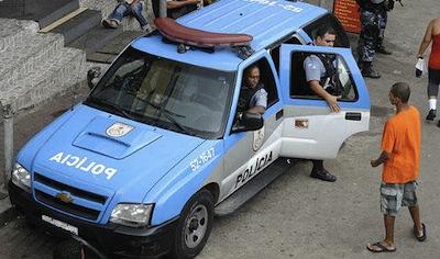policiario3.jpg