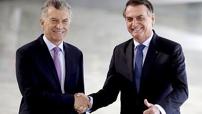 macri-bolso.jpg