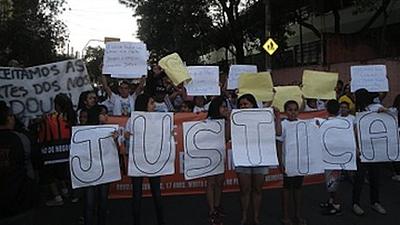 protesto2.jpg