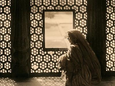 intricate-window-agra_8018_990x742-e1295638559756.jpg
