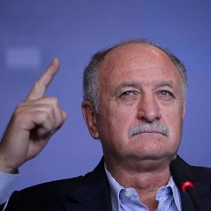 31out2013-felipao-gesticula-durante-coletiva-de-imprensa-em-que-anunciou-os-convocados-para-os-amistosos-contra-honduras-e-chile-1383230961623_300x300.jpg