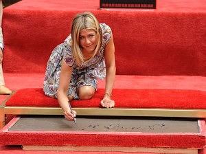 Jennifer-Aniston-300x224.jpg