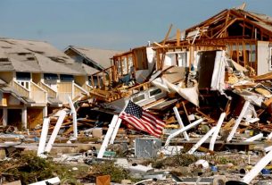 Em México Beach, na Flórida, o furacão Michael destruiu milhares de casas