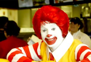 Nos EUA, o mascote da rede mundial de fast-food é identificado com a imagem de assassinos em série