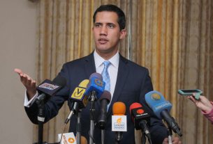 Guaido se autodeclarou presidente da Venezuela