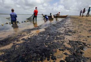 Origem do óleo nas praias brasileiras segue desconhecida três meses depois das primeiras manchas