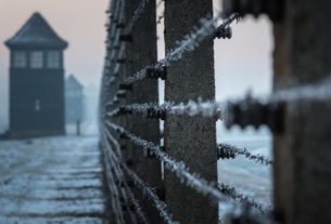 A cada ano, o memorial de Auschwitz recebe mais de 2 milhões de visitantes