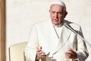 Papa rejeita proposta de ordenar homens casados na Amazônia