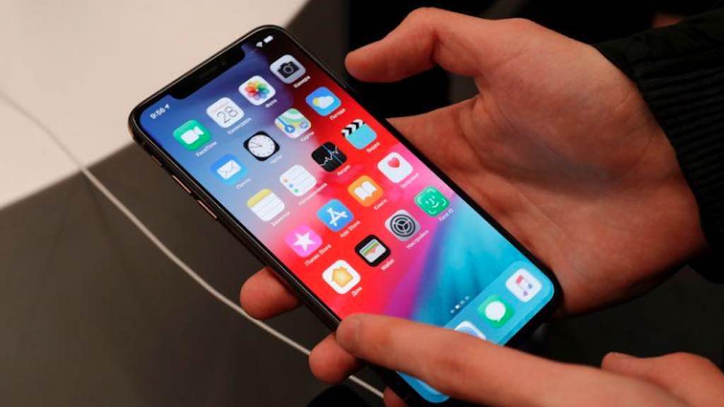 A Apple cancelou a medida que limitava a venda de iPhones em seu site a dois por pessoa