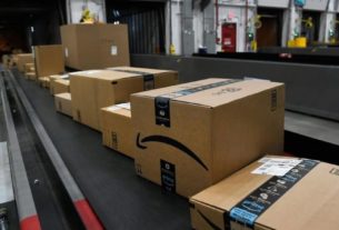 A Amazon anunciou nesta segunda-feira que gastará US$ 500 milhões em bônus único a seus funcionários e parceiros