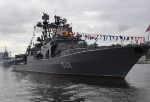 Rússia celebra Dia da Marinha com desfiles envolvendo número recorde de 250 navios