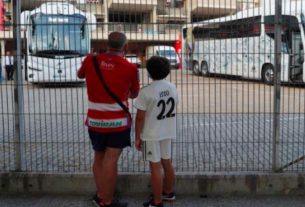 Torcedores espanhóis provavelmente não retornarão aos estádios em setembro