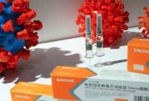 Caixas com a potencial vacina contra covid-19 da Sinovac em Pequim