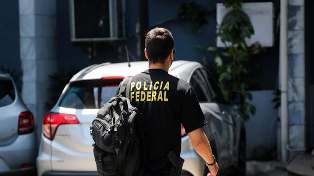 PF realiza operação em Fortaleza por suspeita de desvios em hospital de campanha