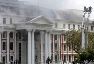 Incêndio na Assembleia Nacional da África do Sul